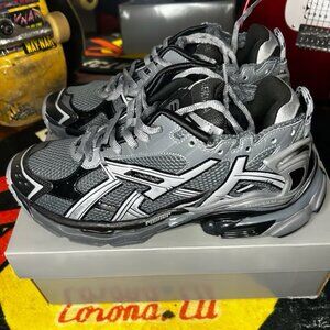 Balenciaga runners grey size 12 (size45)